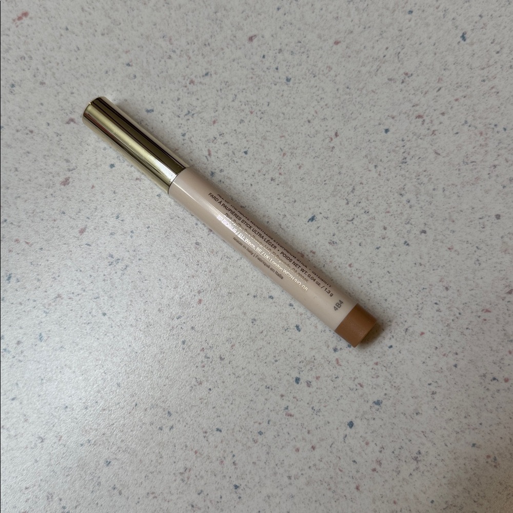 All of the Above Weightless Eyeshadow Stick - Picture 5 of 6